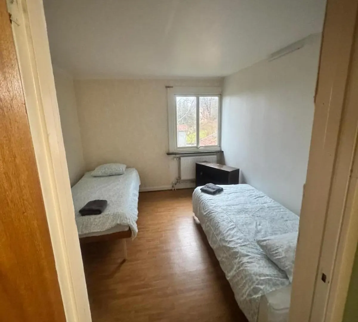 Apartment Workers Home Near Volvo With 8 Beds Save Sweden