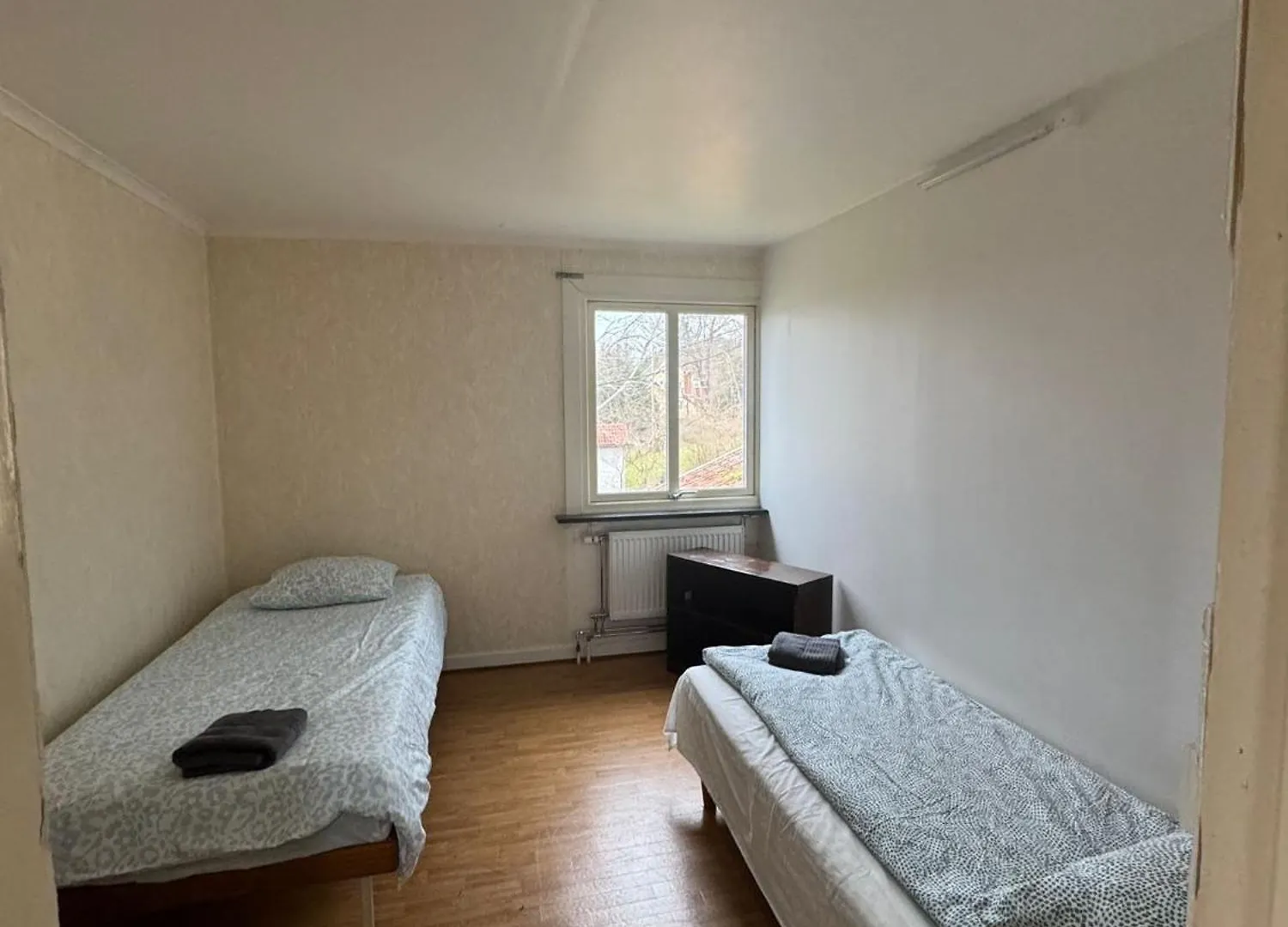 Workers Home Near Volvo With 8 Beds Save